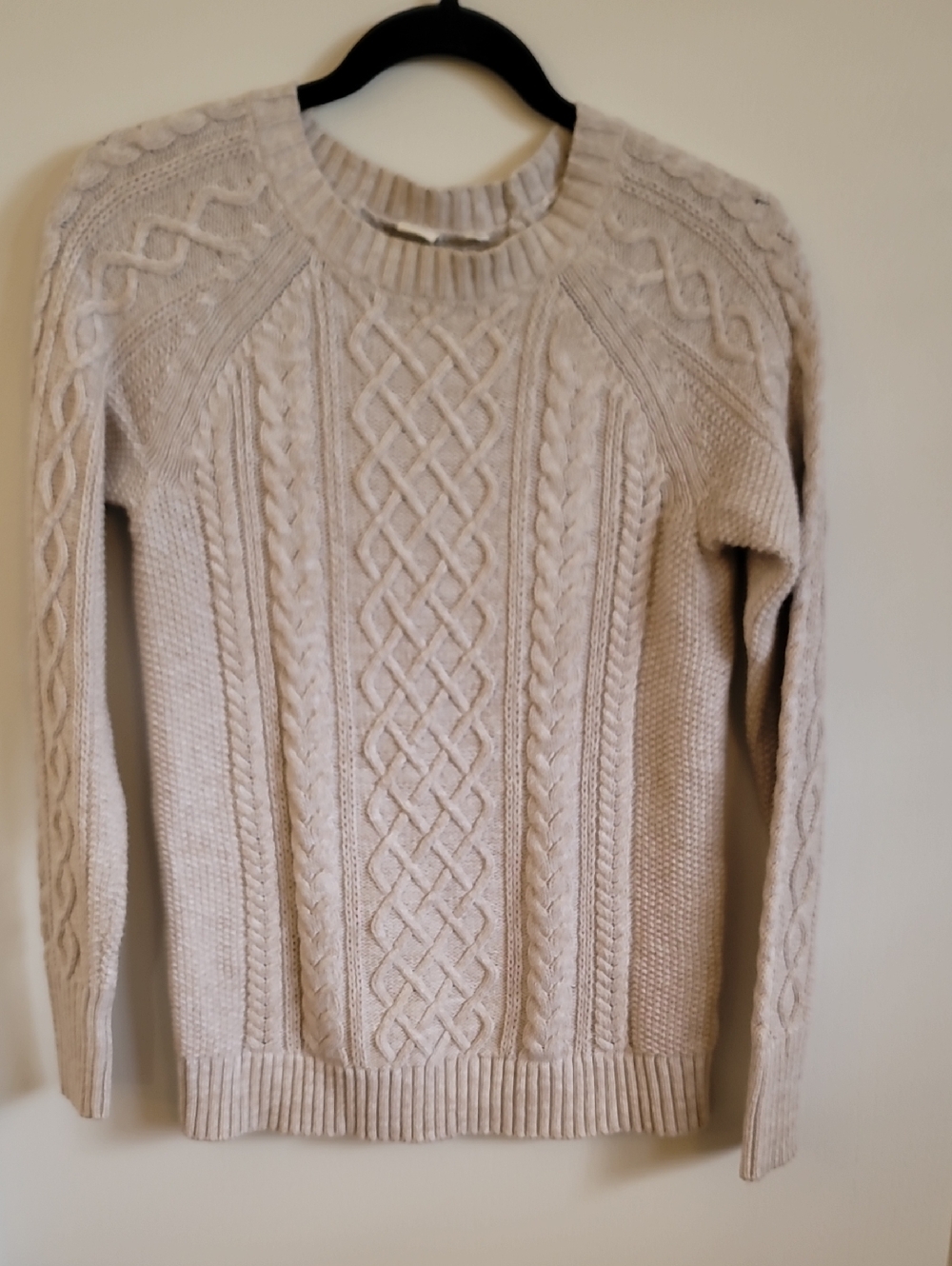 GAP Cream Cable Knit Crewneck Sweater